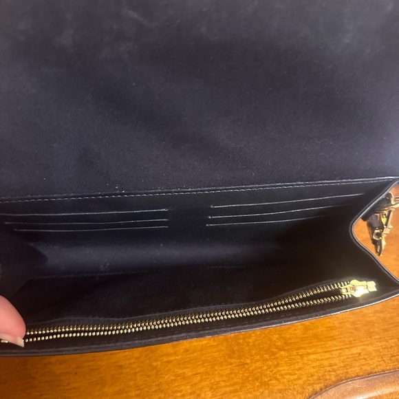 Louis Vuitton vernis black/navy bag - Picture 7 of 7